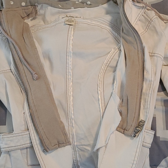 Hooded Blazer - Picture 7 of 7